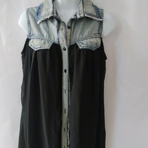 SALE$5.*Red Tulips  Denim Trimmed Tunic